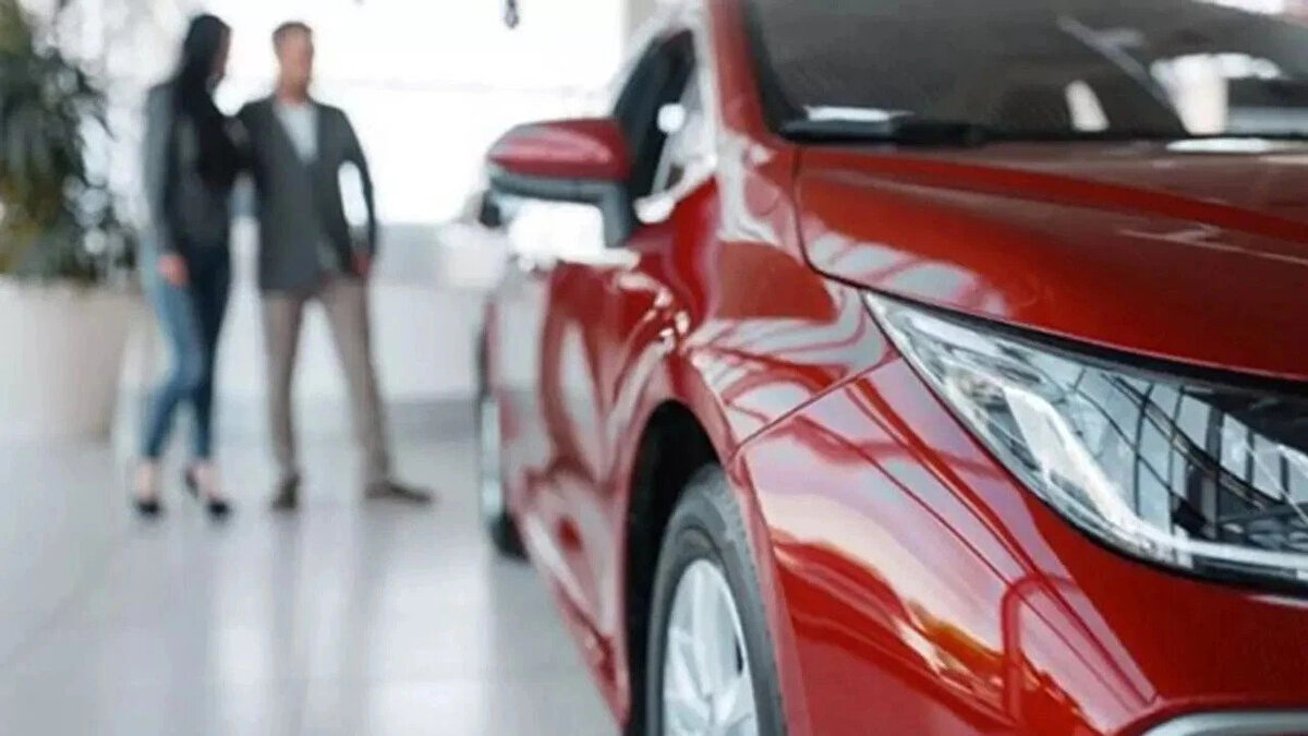 Araştırma, segmentlere göre en fazla değer kaybettiren renkleri şu şekilde sıraladı:<br><br>