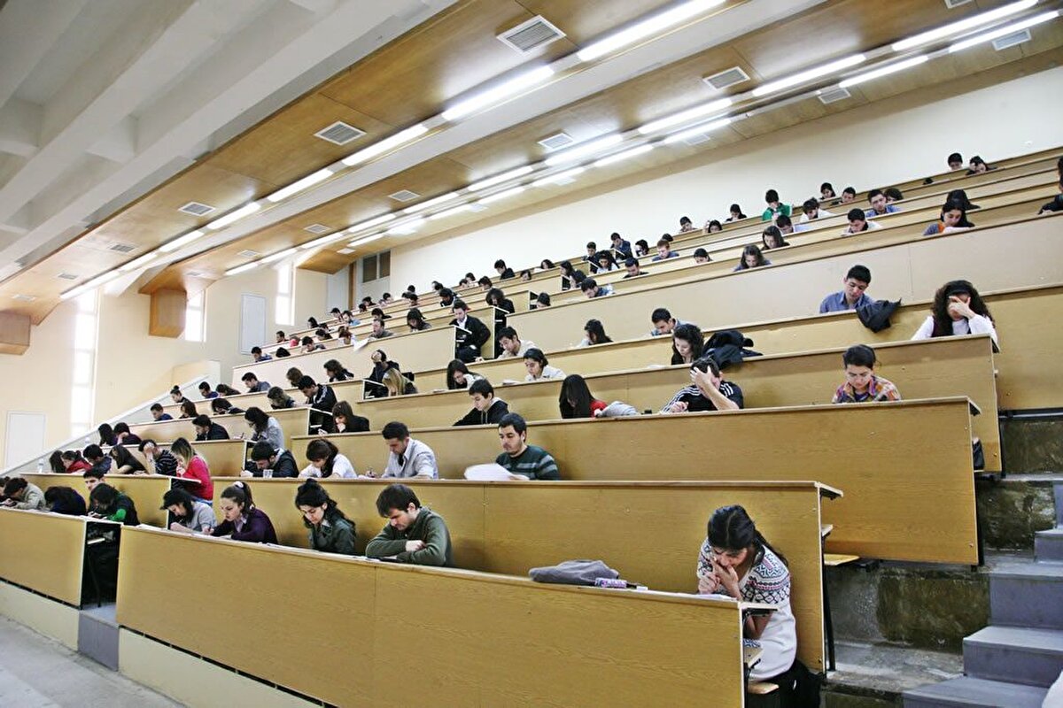 Anadolu Üniversitesi (AÖF) sınavsız üniversite başvuru tarihleri 17 Temmuz'da başlayıp 17 Ekim 2025 tarihinde son bulacak. 