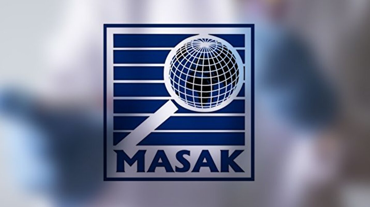 İmamoğlu İnşaat AŞ'nin banka hesaplarına varlık barışı kapsamında kaynağı tespit edilemeyen ve nakit yatırılan 35 milyon 220 bin 151 lira olduğu ifade edilen raporda, İmamoğlu İnşaat AŞ'den İnmari Oxygen Projesi'nde satışı gerçekleşen 3 daire ile parası şirkete giren ancak tapuda B.B'ye devri yapılmayan villa için 7 milyon lira ödendiği belirtildi.<br><br>