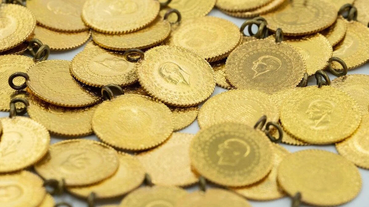 Çeyrek altın<br>Alış: 7.053 TL<br>Satış: 7.116 TL