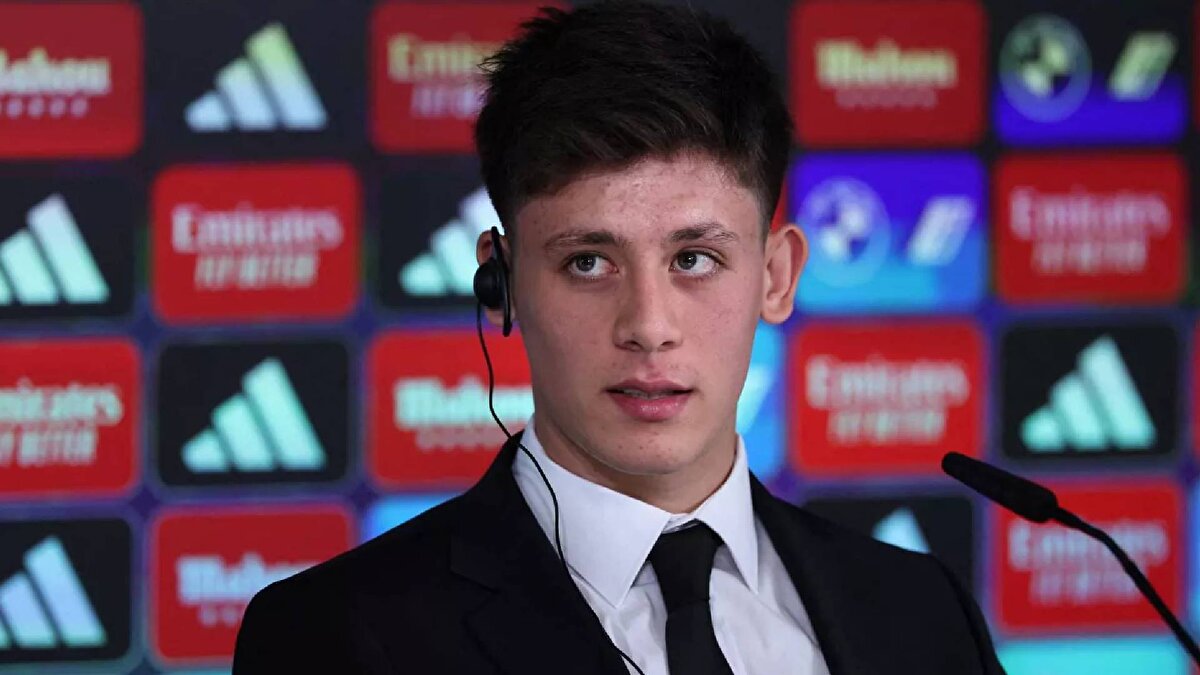 Geçtiğimiz sezon LaLiga'da ve UEFA Şampiyonlar Ligi'nde şampiyonluk elde edemeyen Real Madrid, 2025-26 sezonu öncesi FIFA Kulüpler Dünya Kupası'nda boy gösterecek.