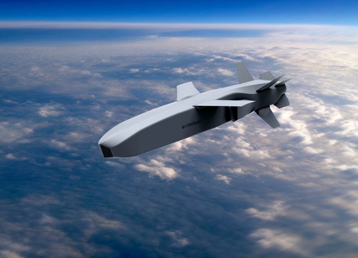 SOM Seyir Füzesi<br>Tür: Hava-kara seyir füzesi<br><br>Menzil: ~250–300 km<br><br>Üretici: TÜBİTAK SAGE  ROKETSAN<br><br>Özellikler: F-16 ve AKINCI gibi platformlardan atılabiliyor, düşük radar izi<br><br>Detay: SOM-B2 versiyonu zırhlı hedeflere karşı geliştirilmiştir.