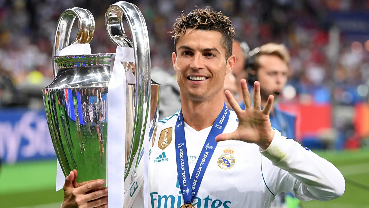 Cristiano Ronaldo – 94 milyon euro<br>Manchester United → Real Madrid<br>(2009-10)
