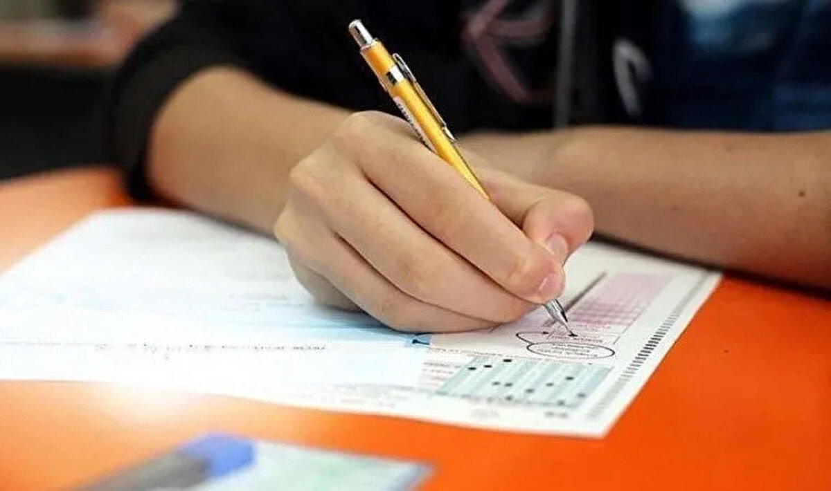 KPSS sonuçları 10 Ekim'de açıklanacak. Sonuçları https://sonuc.osym.gov.tr/ adresinden sorgulanabilecek.