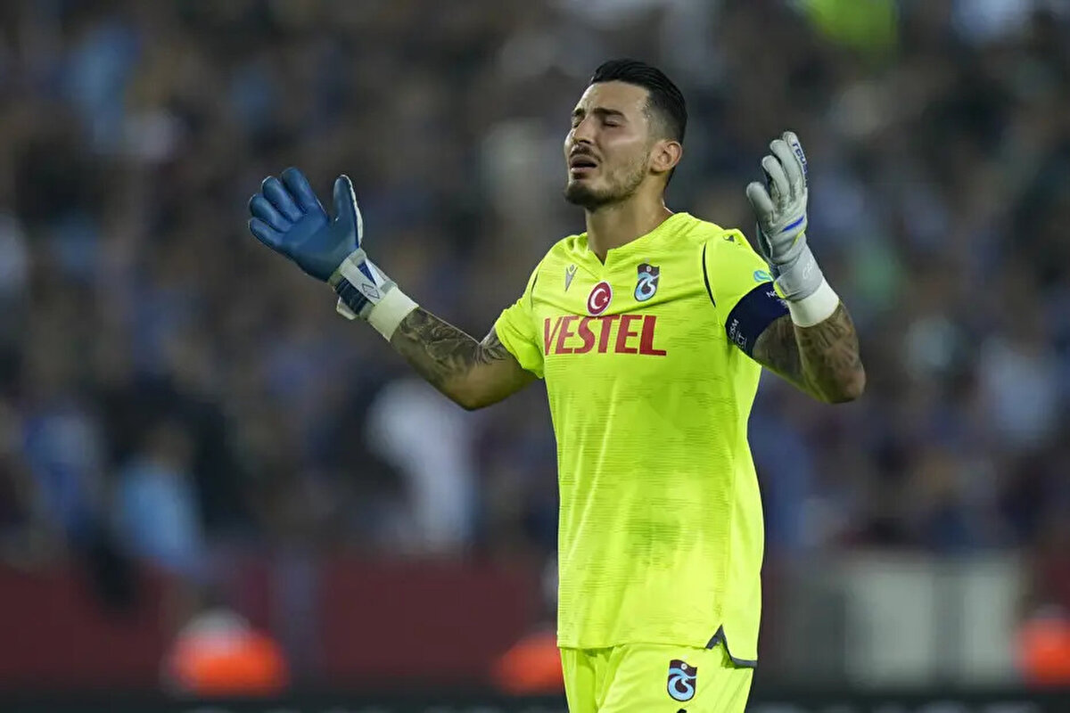 Adı sık sık Fenerbahçe ile anılan Uğurcan Çakır için somut adım atıldı. Sarı-lacivertlilerde başkan Ali Koç transferi bitirmek için resmen harekete geçti.<br>