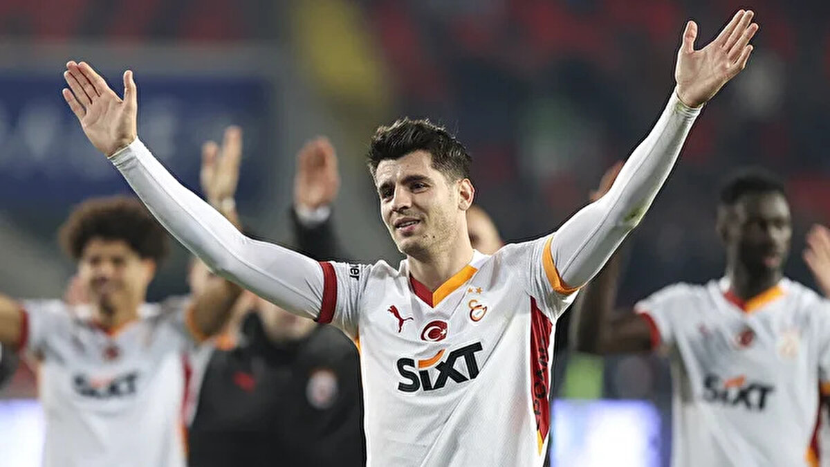 Geçtiğimiz sezon Galatasaray ve Milan forması ile 41 maça çıkan Morata, 13 gol atıp 5 de asist yaptı.<br>