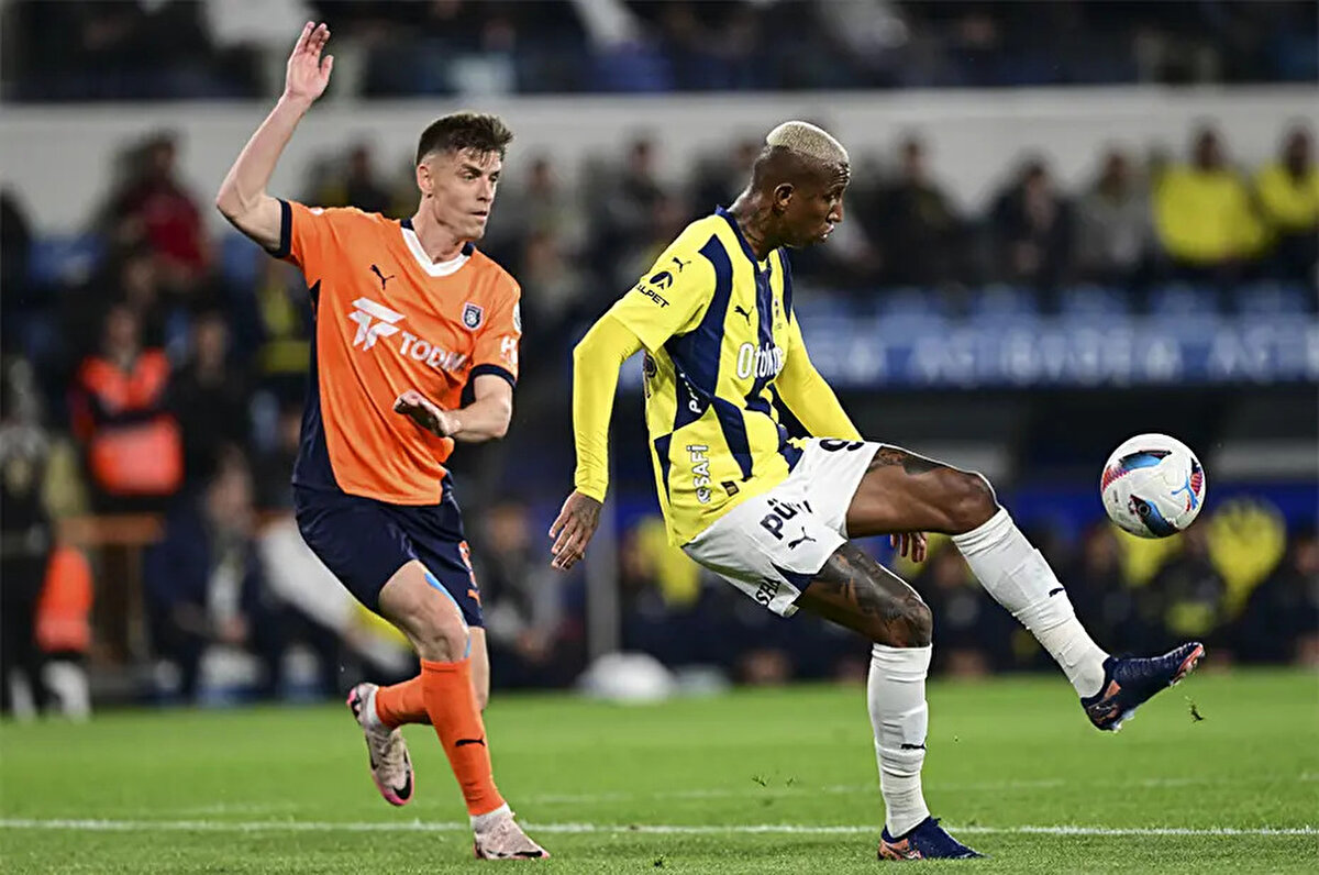 Fenerbahçe'de 23 maça çıkan Anderson Talisca 12 gol atarken 2 asist yaptı.<br>