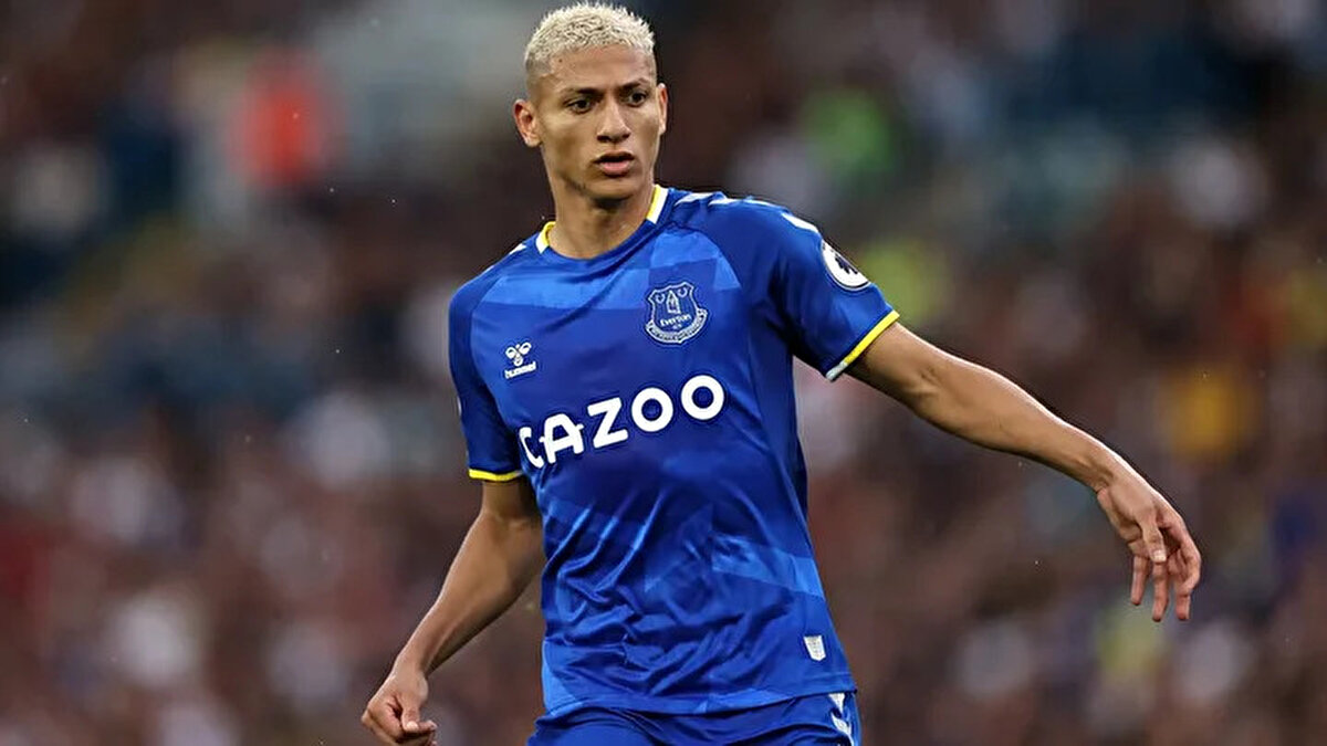 Richarlison görev yaptığı 15 lig maçının sadece 1’inde 90 dakika sahada kalırken, 4 gol attı, 1 asist yaptı.<br>