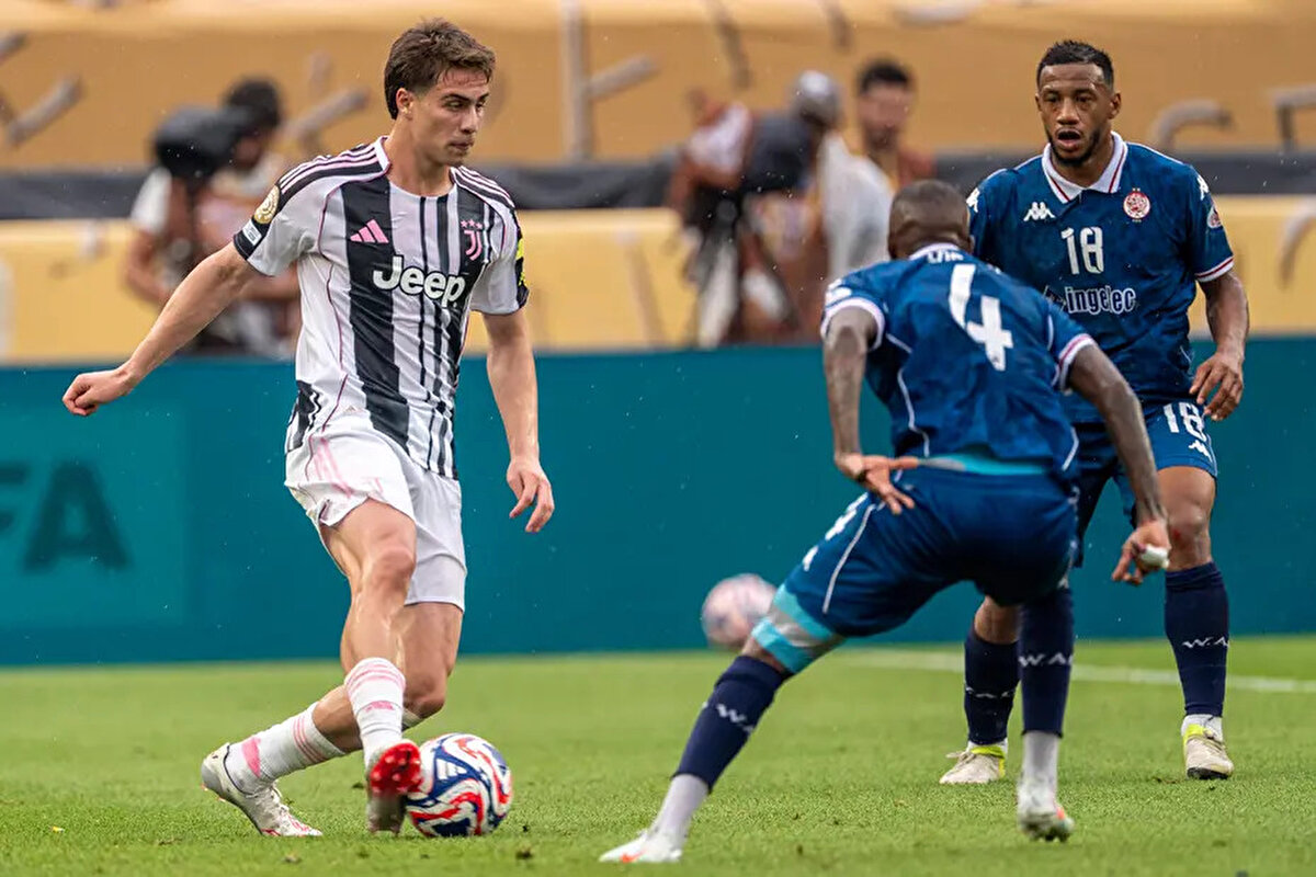 Juventus Teknik Direktörü Igor Tudor maçın ardından DAZN'a yaptığı açıklamada Kenan Yıldız'ın performansını değerlendirdi ve "Onun gibi oyuncular nadirdir çünkü gerçek bir orta saha oyuncusu olarak çok koşmasına rağmen önde fark yaratmak nadir bir yetenektir. Neler yapabileceğini hepimiz gördük. O aynı zamanda altın çocuk." dedi.<br>