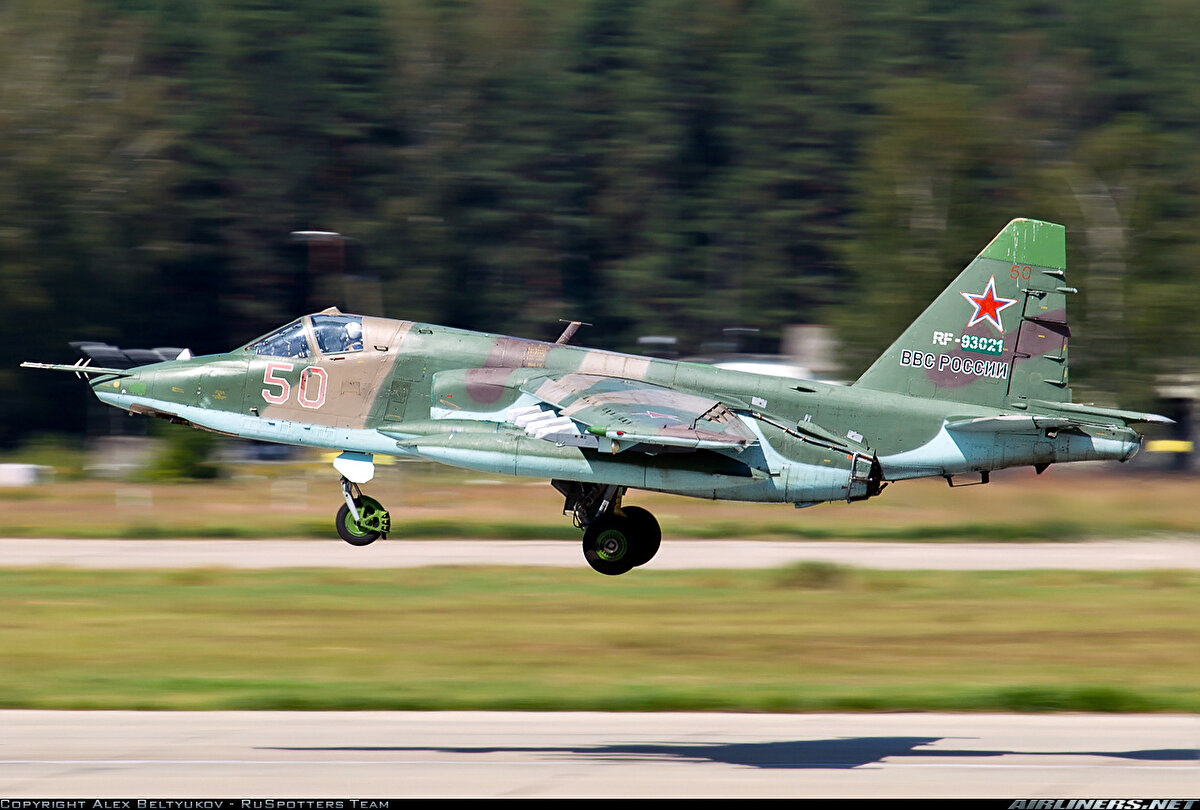 14. Sukhoi Su‑25 Grach (Rusya) – yer destek uçağı, 379 adet<br>proskies.flights+3