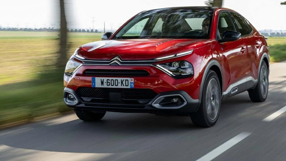 <br><br>17. Citroen C4 1.2 PureTech 130 HP EAT8 You,1717000<br>