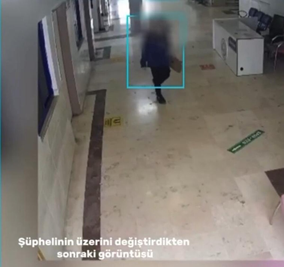 Maske takarak yaklaşıyorlar<br><br>Çalışmada, maske takan şüphelilerin yardım etme bahanesiyle işlem yapmakta zorlanan mağdurların kart şifrelerini öğrendikten sonra ATM'nin kartı geri vermediğini bahane ederek, onları bankaya yönlendirdikleri tespit edildi.