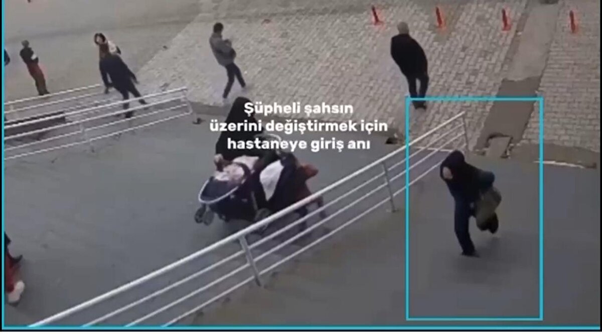 Diyarbakır'da ATM önlerinde yardım etme bahanesiyle işlem yapmakta zorlanan vatandaşları dolandırdıkları iddiasıyla gözaltına alınan 2 şüpheli tutuklandı.