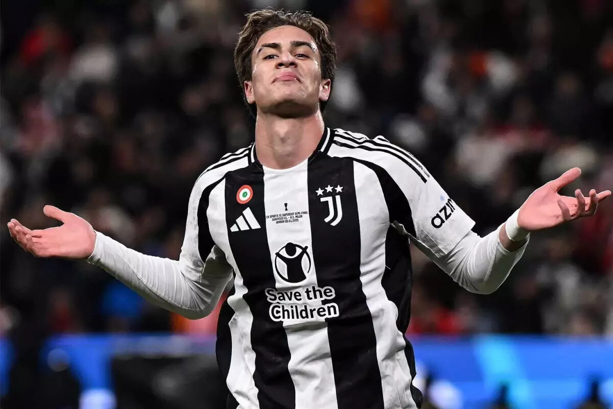 Forma giydiği mücadelelerde 12 gol 8 asistlik performans sergiledi.