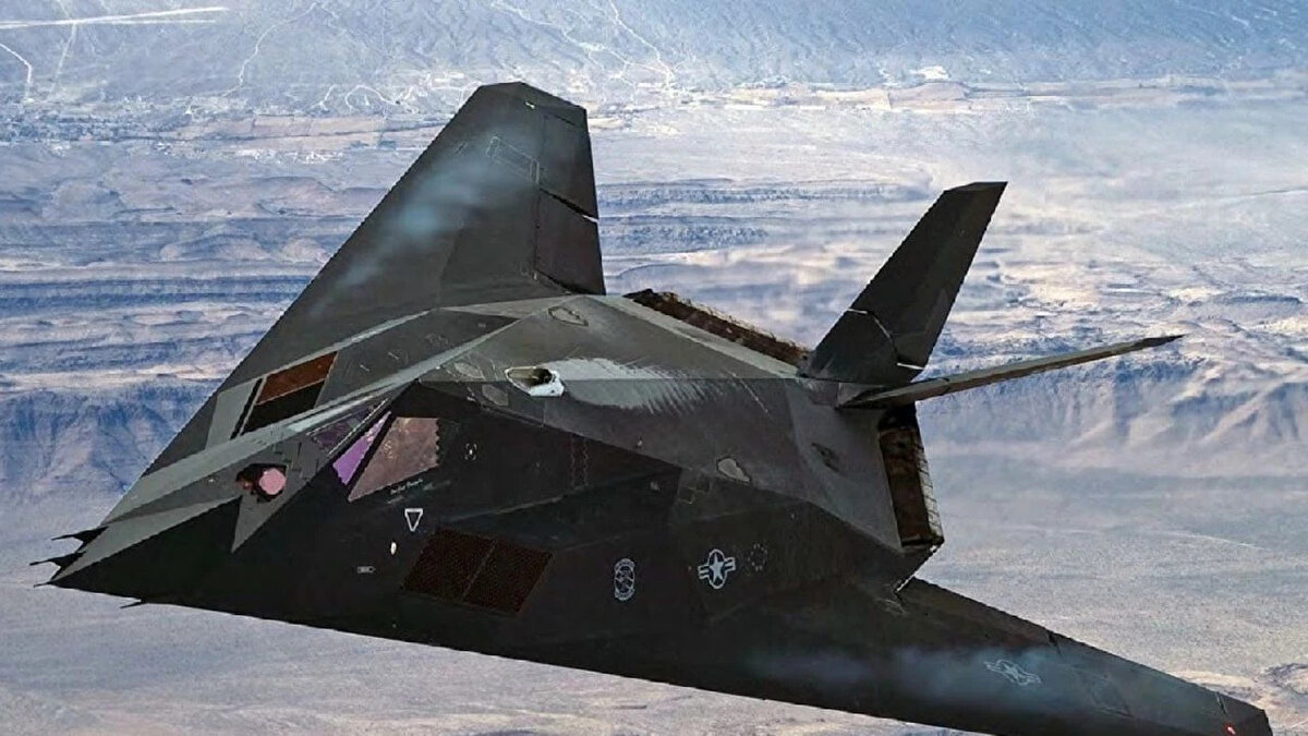 <br><br>İsrail ve İran arasındaki gerilim ikinci haftasına girerken, her ülke de birbirini bombalamaya devam ediyor. Askeri teknolojilerin boy gösterdiği savaşta taraflar genelde füze ile birbirlerine karşılık veriyor.<br>