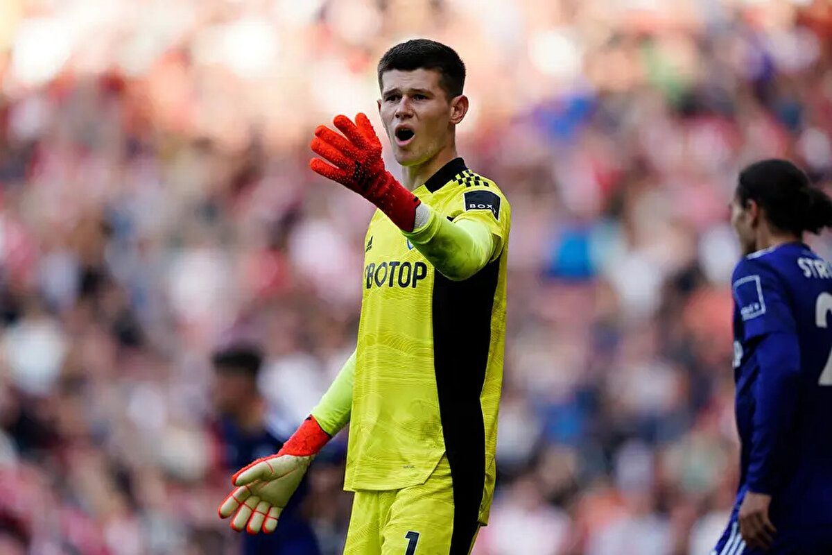 Hafta sonu İstanbul'da<br><br>Sözleşmesinin son yılına giren 25 yaşındaki Fransız file bekçisi Meslier'nin hafta sonunda İstanbul'a geleceği haber detayında yer aldı.<br><br>