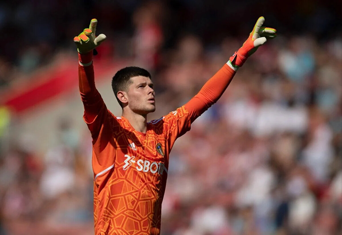 Geride bıraktığımız sezonda Championship'te 39 maça çıkan Illan Meslier, 21 maçta kalesini gole kapatarak dikkat çekmişti.<br><br>