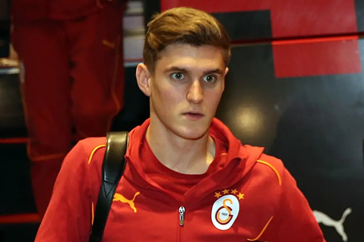 Sarı-kırmızılıların bu 7 futbolcunun ayrılığından yaklaşık 50 milyon euroluk gelir hedeflediği aktarıldı.<br>