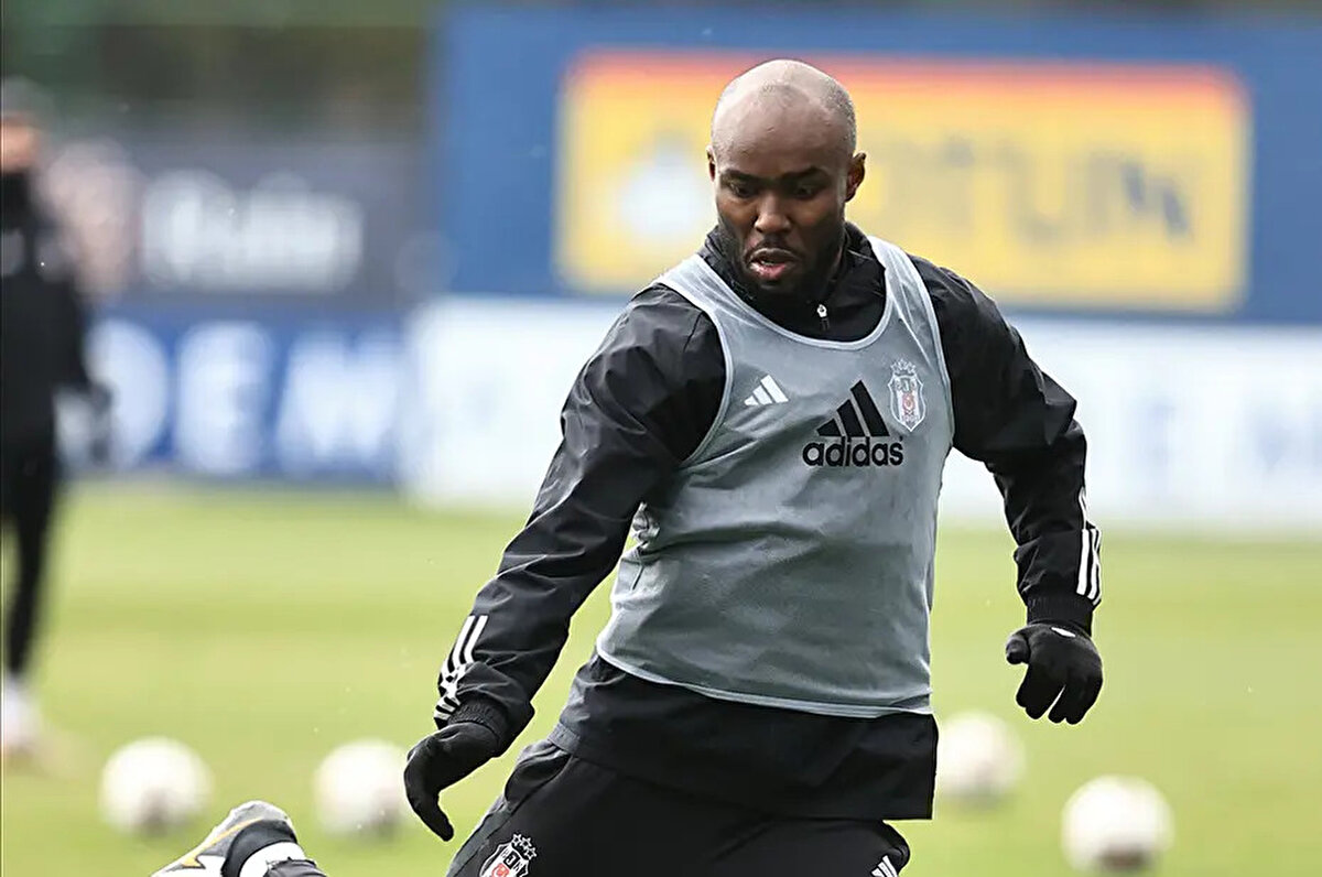 Geçen sezonun ikinci yarısını Monaco'da kiralık olarak geçiren Al-Musrati, Beşiktaş'a veda etmeye hazırlanıyor.<br>