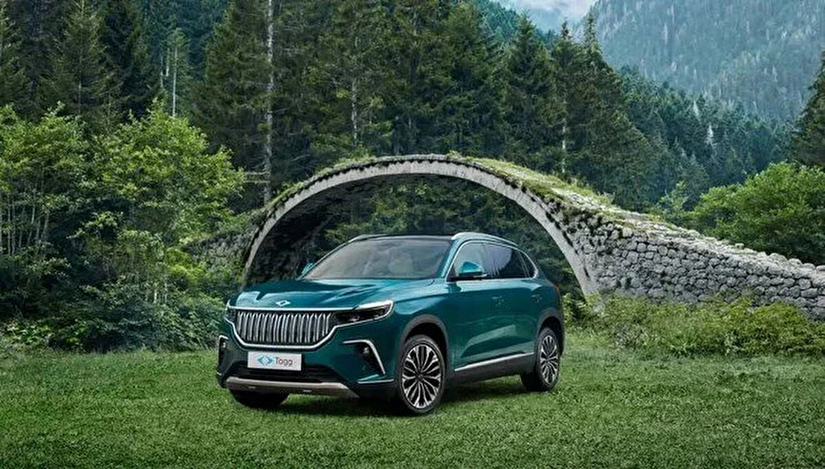 Cumhurbaşkanı Recep Tayyip Erdoğan'ın önderliğinde 25 Haziran 2018'de kurulan Togg, ürettiği ilk akıllı cihazı T10X'ten iki yıl sonra ikinci modeli T10F'yi bu yaz itibarıyla satışa sunmayı hedefliyor.