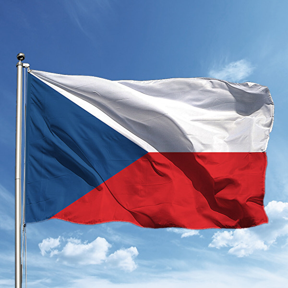 15. Çekya (Çek Cumhuriyeti)<br><br> Bütçe: ~5-6 milyar $<br><br> Asker: ~27.000<br> 📌 Modernizasyon sürecinde. Orta Avrupa’da aktif bir oyuncu.