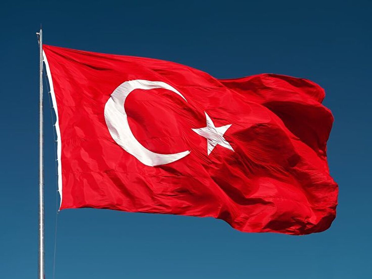 2. Türkiye<br><br> Bütçe: ~30 milyar $<br><br> Asker: ~450.000<br> 📌 NATO’nun 2. büyük kara gücü. SİHA, füze, hava savunma gibi alanlarda yerli üretimiyle dikkat çekiyor.