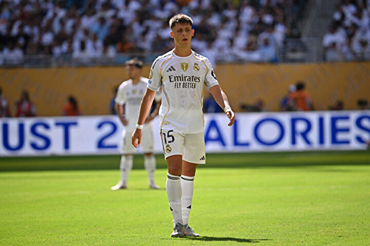 Real Madrid'in FIFA Kulüpler Dünya Kupası'nda Pachuca’yı 3-1 mağlup ettiği maçta fileleri havalandıran milli futbolcu, Alonso'nun kendisine olan güvenini boşa çıkarmadı.<br>