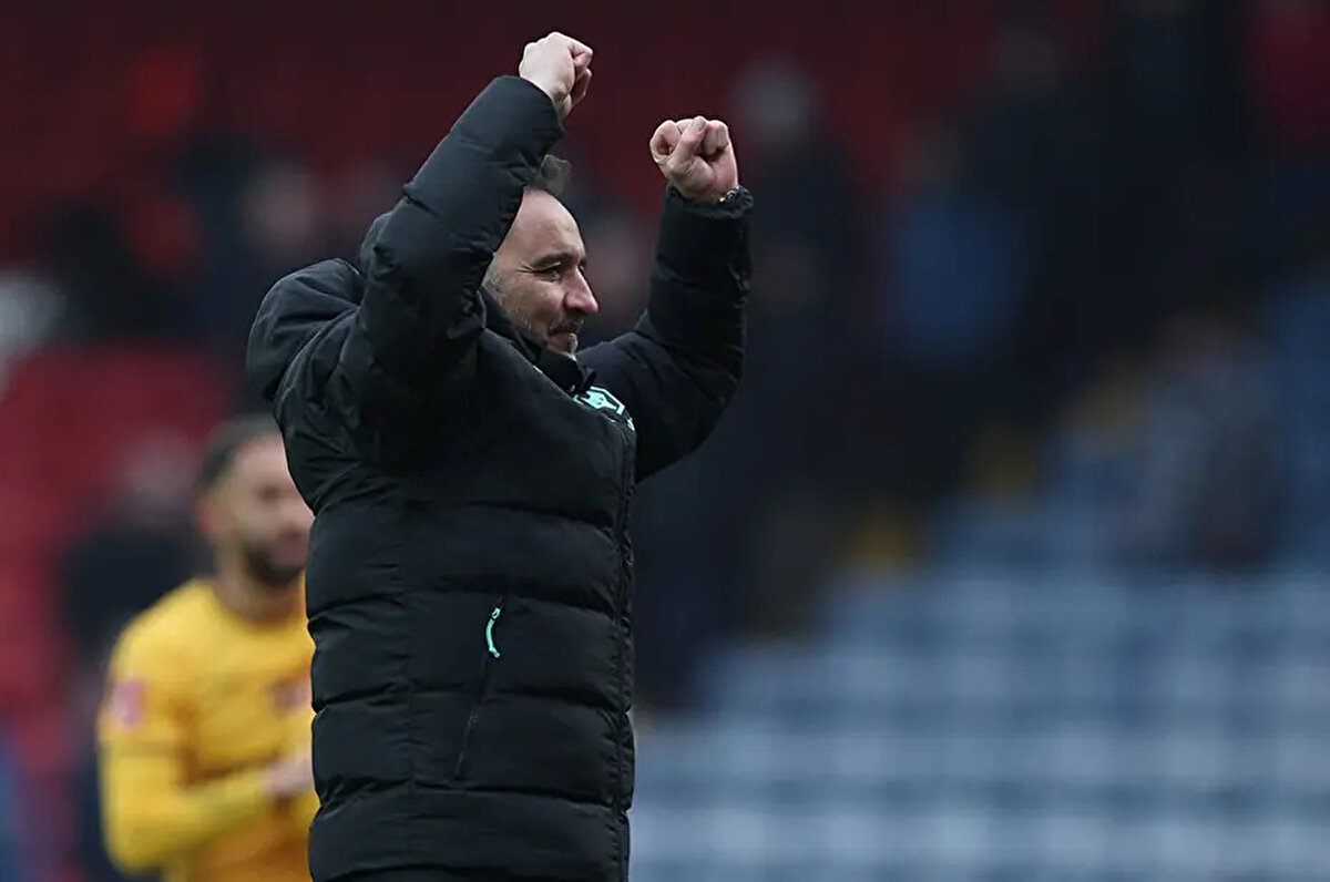 Bana, Porto'ya ilk geldiğimde 19 yaşındayken çalıştırdığım James Rodríguez'i hatırlattı . İkisi de olağanüstü yeteneğe sahip oyuncular. <br>