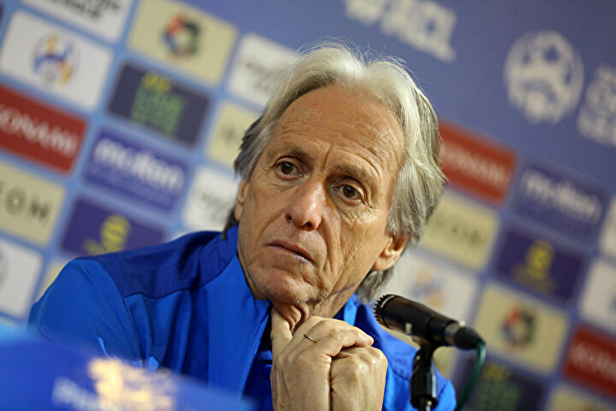 Sarı-lacivertli kulübün yetkilileri, deneyimli teknik adamla resmi temaslara başladı.<br>