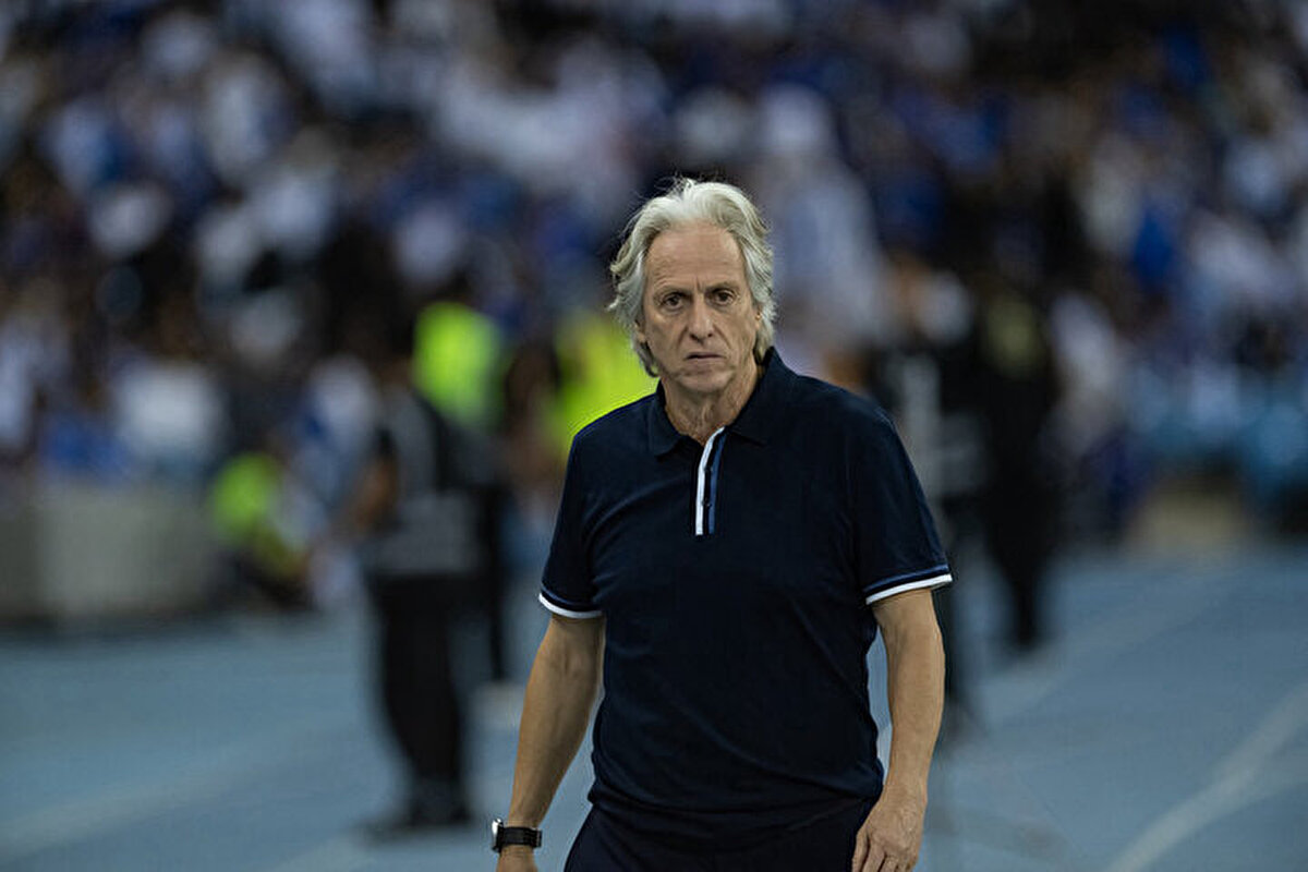 Suudi Arabistan ekiplerinden Al Hilal'den ayrılan Brezilyalı teknik direktör Jorge Jesus'un yeni adresi merak konusu.<br>