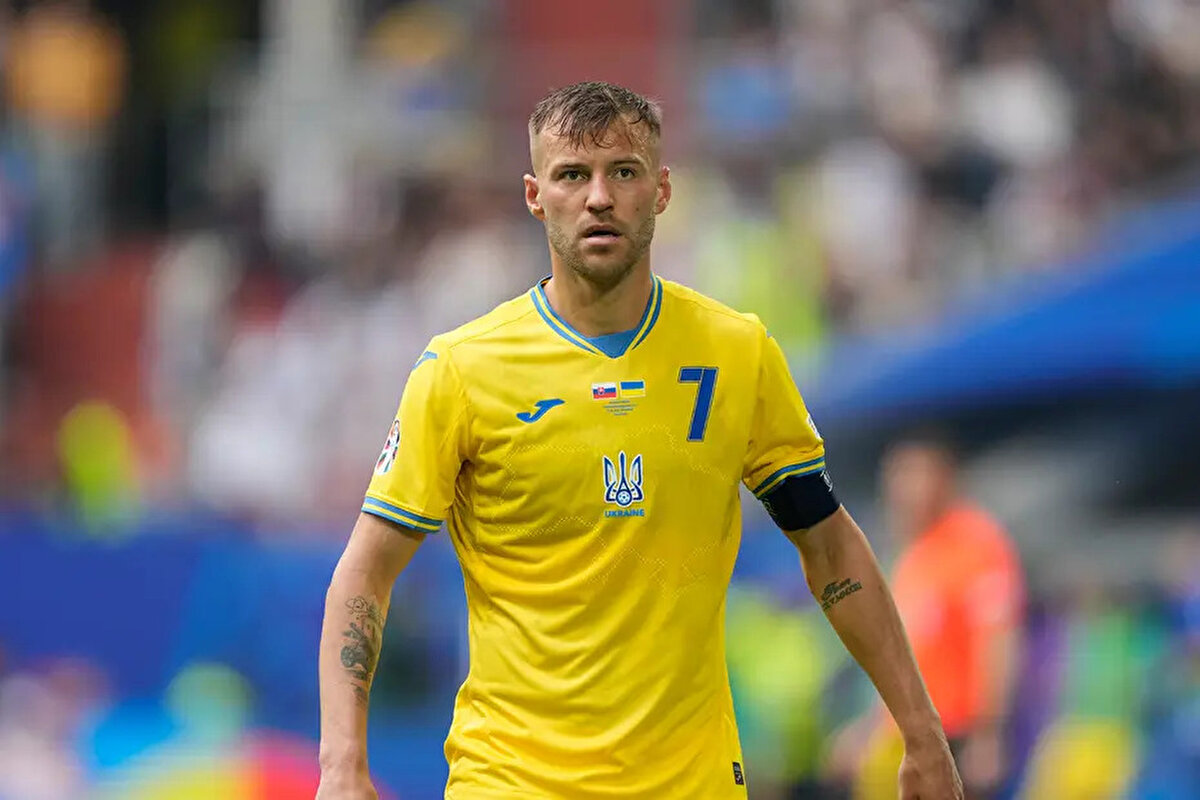 "Açıkçası bu bende tek bir duyguya sebep oldu. Bu sözler bizim doğru yönde ilerlediğimizi gösteriyor. Çünkü Shakhtar'a yeni bir teknik direktör geliyor ve yaptığı ilk şey Dinamo'dan bahsetmek"<br>