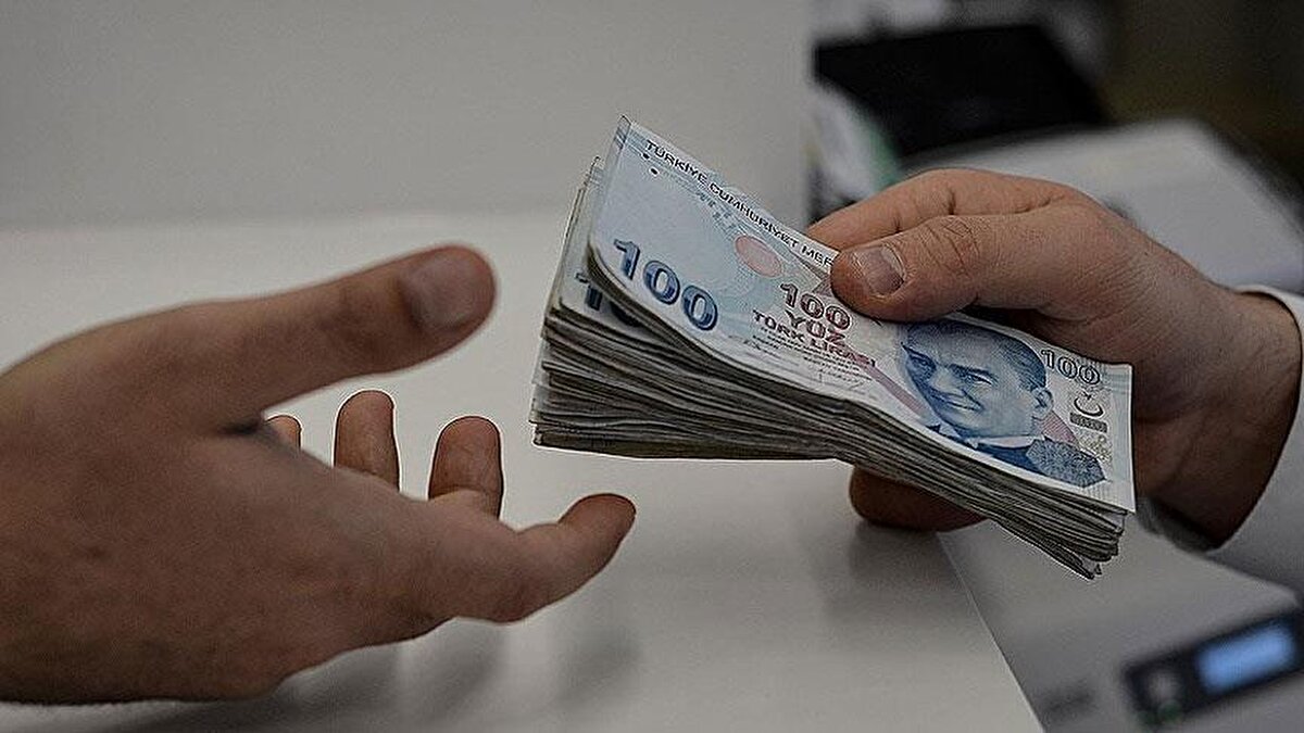 Yüzde 10 oranında refah payı<br><br>Ancak TÜHİS’in yaptığı ilk teklif, beklentilerin oldukça altında kaldı. İlk 6 ay için yüzde 16, ikinci 6 ay için yüzde 8 zam önerildi. 2026 yılı için ise sırasıyla yüzde 7 ve yüzde 5’lik zam teklif edildi.