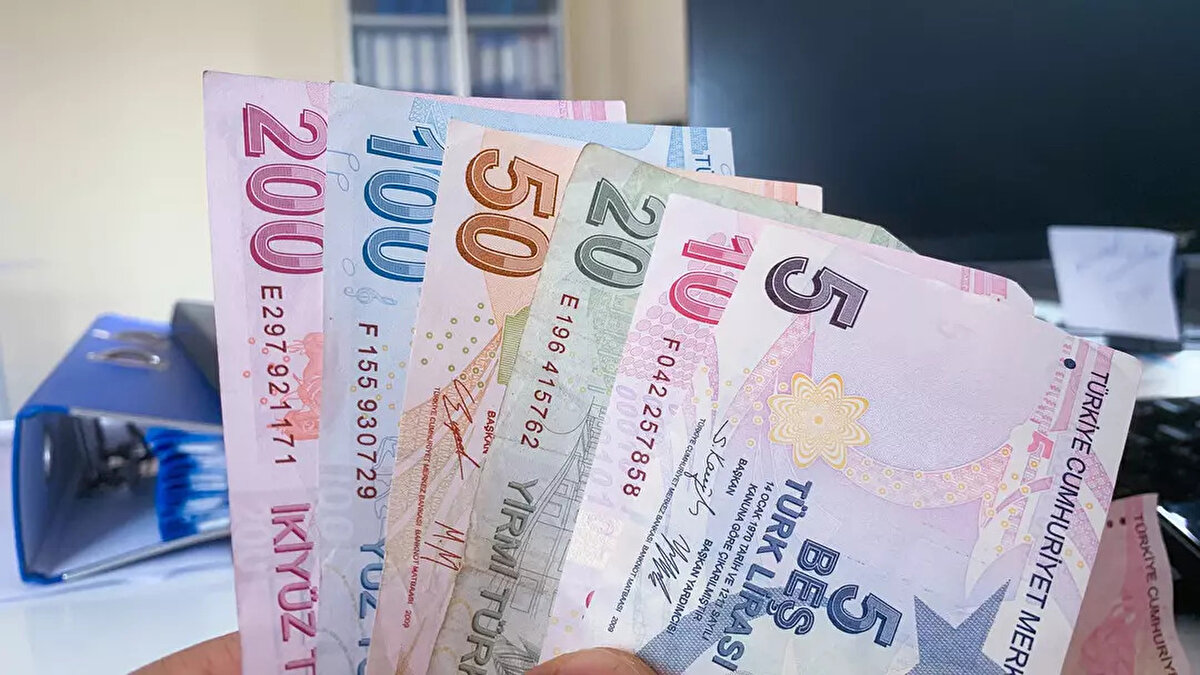 TÜHİS’in sunduğu yeni teklife göre; 2025 yılı için ilk 6 ayda yüzde 17, ikinci 6 ayda ise yüzde 10 oranında zam öngörülüyor.