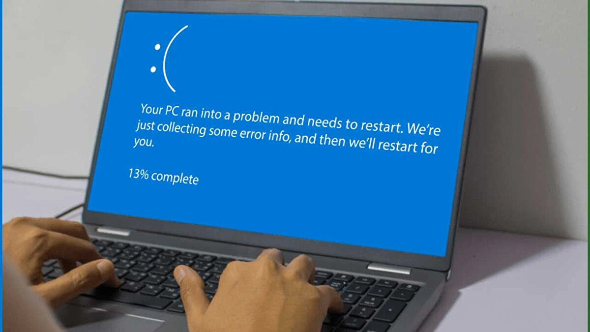 <br><br>Öte yandan yeni BSOD tasarımı, bu yazın ilerleyen dönemlerinde yayınlanacak Windows 11 güncellemesiyle kullanıma sunulacak. <br>