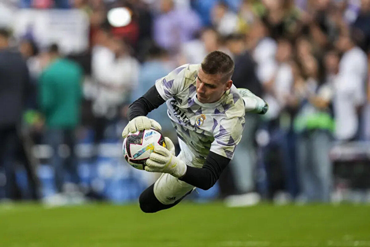 İspanyol devi Real Madrid'in kalecisi Andriy Lunin Galatasaray'ın gündeminde.<br>
