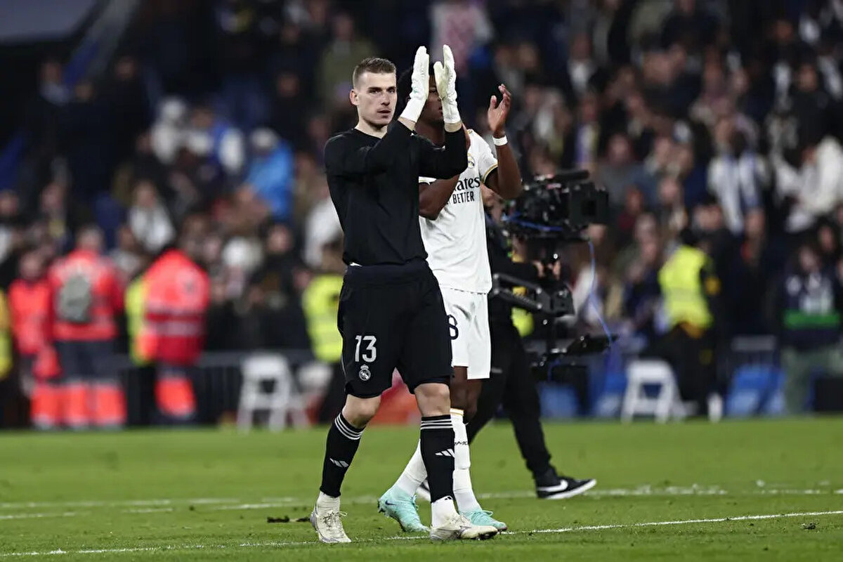 Marca'da yer alan haberde Ukraynalı kalecinin yeni sezonda da Real Madrid forması giymek istediği belirtildi.<br>