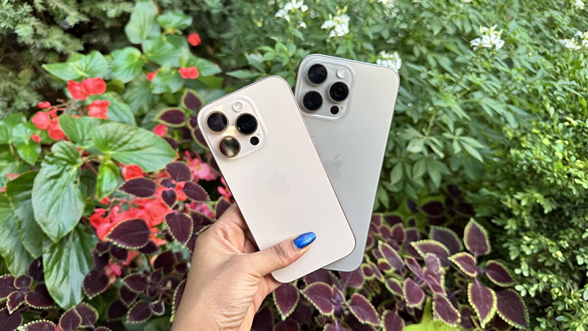 iPhone 16 Pro Max video performansıyla öne çıktı<br><br>Apple’ın en yeni modeli iPhone 16 Pro Max, 157 puanla ilk üçte yer aldı. Video stabilizasyonu, renk yönetimi ve kullanıcı deneyimiyle özellikle içerik üreticileri tarafından tercih ediliyor. Apple, fotoğrafta değilse de videoda liderliğini korumaya devam ediyor.