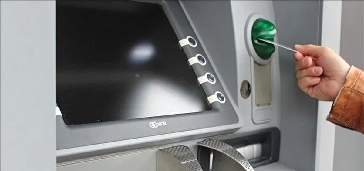 İspanyol ve Alman basını doğruladı<br><br>El Pais gazetesi, İspanya'da 28 Haziran'dan itibaren kurulan tüm yeni ATM'lerin erişilebilirlik standartlarına uygun olacağını duyurdu. Almanya merkezli Chip.de ise ülkede hizmete girecek yeni ATM'lerde sesli komut sistemlerinin ve sadeleştirilmiş arayüzlerin yer alacağını aktardı.