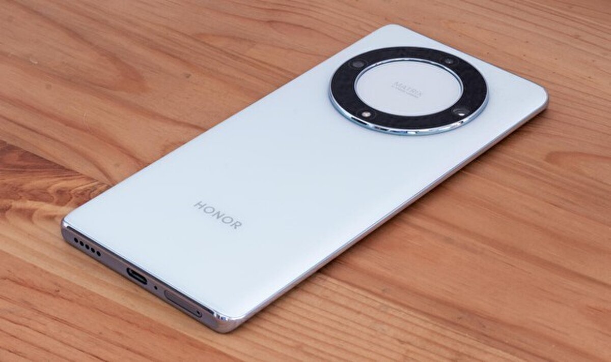 10-HONOR MAGİC5 LITE 5G <br>152 PUAN