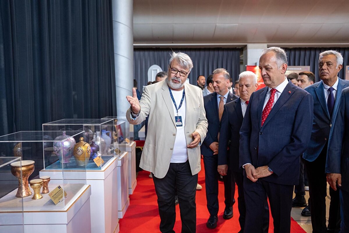 Festivalin yıldız etkinliklerinden biri olan Pablo Picasso: Yaratılış Her Şeydir sergisi, dünyaca ünlü sanatçının gravür, çizim, litografi ve fotoğraflarından oluşan 50 orijinal eseri sanatseverlerle buluşturuyor.