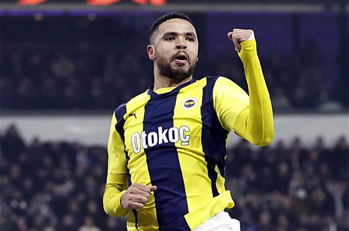 Jhon Duran'ı kiralık olarak kadrosuna katmaya hazırlanan Fenerbahçe, Youssef En-Nesyri için yeni bir teklif aldı.<br>