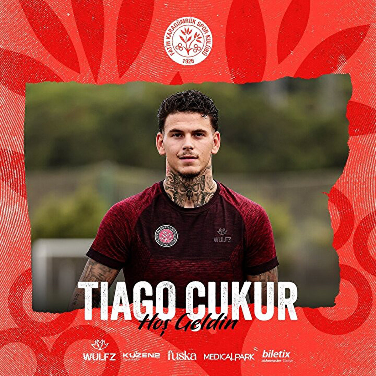 Kırmızı-siyahlıların sosyal medya hesabından konuyla ilgili yapılan açıklamada, "2025-2026 sezonunda Süper Lig’de mücadele edecek takımımız, Tiago Çukur ile 3 yıllık anlaşma sağladı. Tiago Çukur’a ailemize hoş geldin diyor, kırmızı siyahlı formamız altında başarılar diliyoruz" denildi.<br>