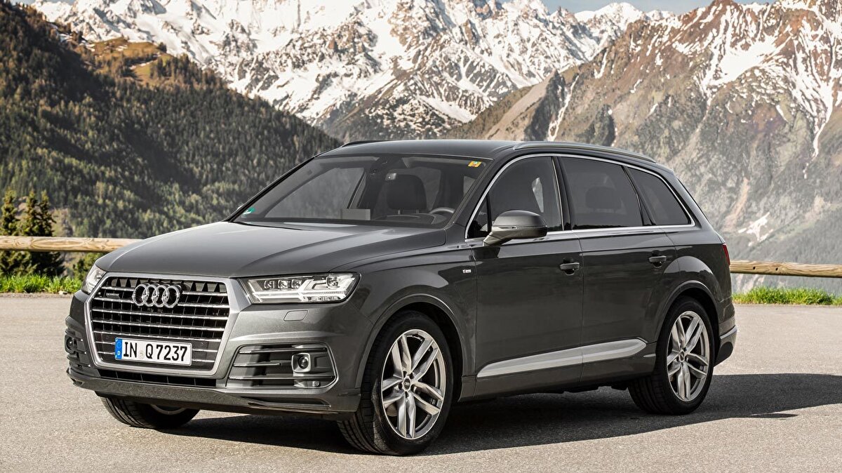 AUDİ Q7