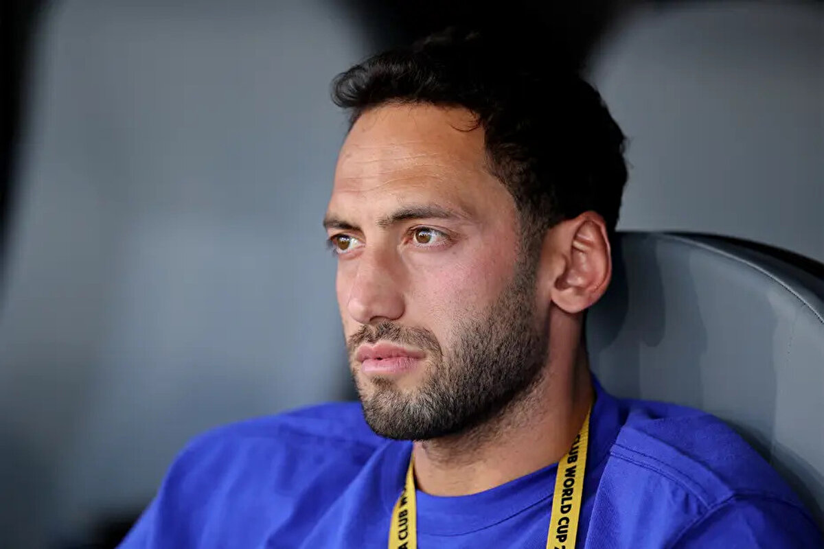 Inter'den Hakan Çalhanoğlu, Manchester City'den ise İlkay Gündoğan Galatasaray ile anılıyordu. Ancak sarı kırmızılılar için yeni bir iddia ortaya atıldı.<br>