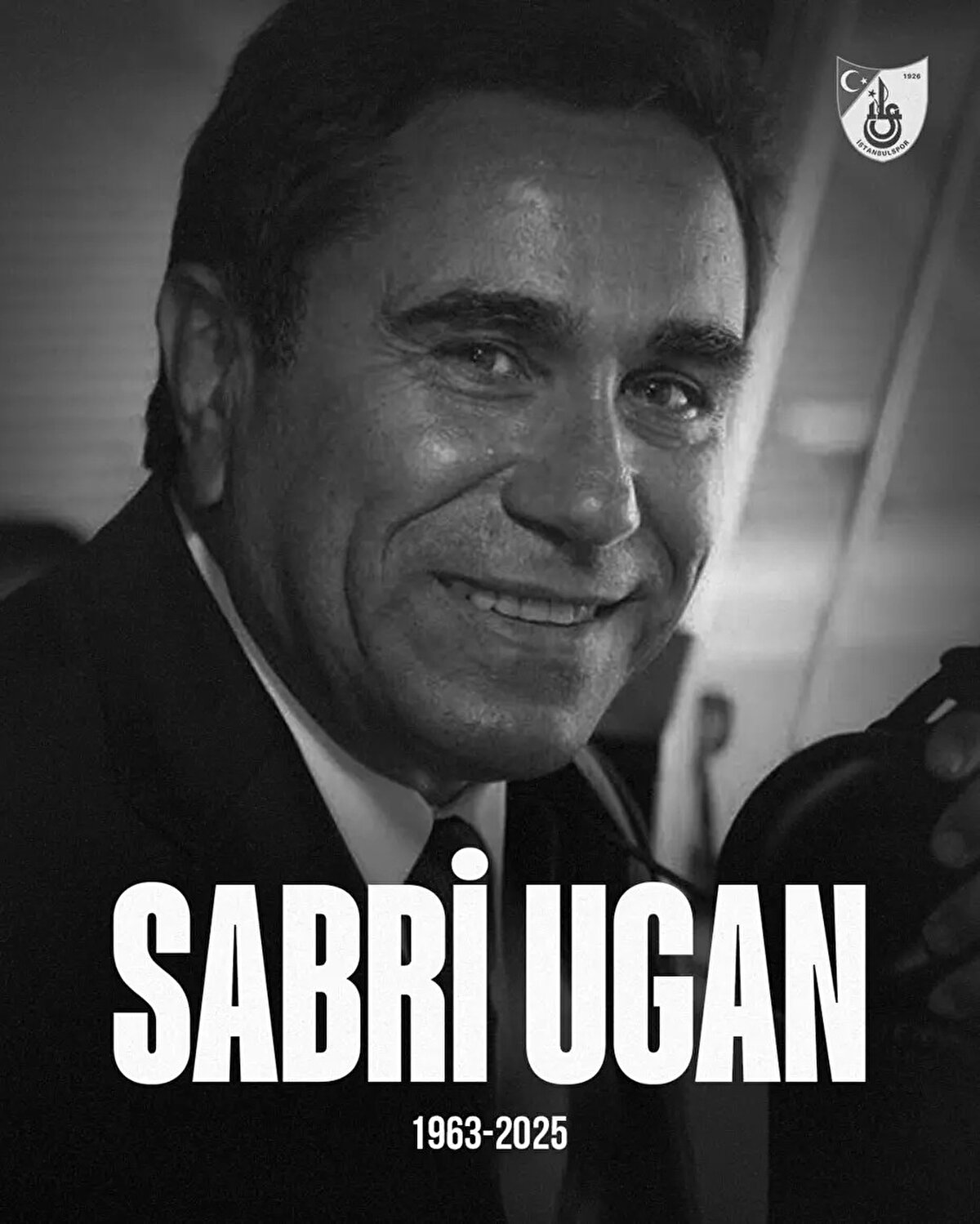 İstanbulspor: "Türk sporunun efsanevi spikerlerinden Sabri Ugan'ın vefat haberini büyük bir üzüntü ile öğrendik.<br> <br>Merhuma Allah’tan rahmet; yakınlarına, dostlarına ve sevenlerine baş sağlığı diliyoruz."