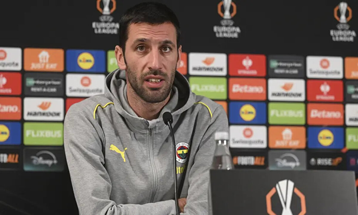 İtalyan çalıştırıcı, yoluna teknik direktör olarak devam etme isteği nedeniyle Fenerbahçe'den ayrıldığını açıkladı.<br>