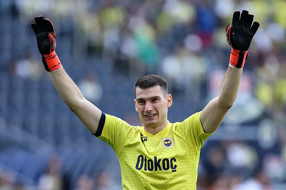 Livakovic, Fenerbahçe formasıyla toplam 72 maçta süre aldı ve bu karşılaşmalarda filelerinde 78 kere topu gördü. 30 yaşındaki kaleci, 26 maçta ise gole izin vermedi.<br>