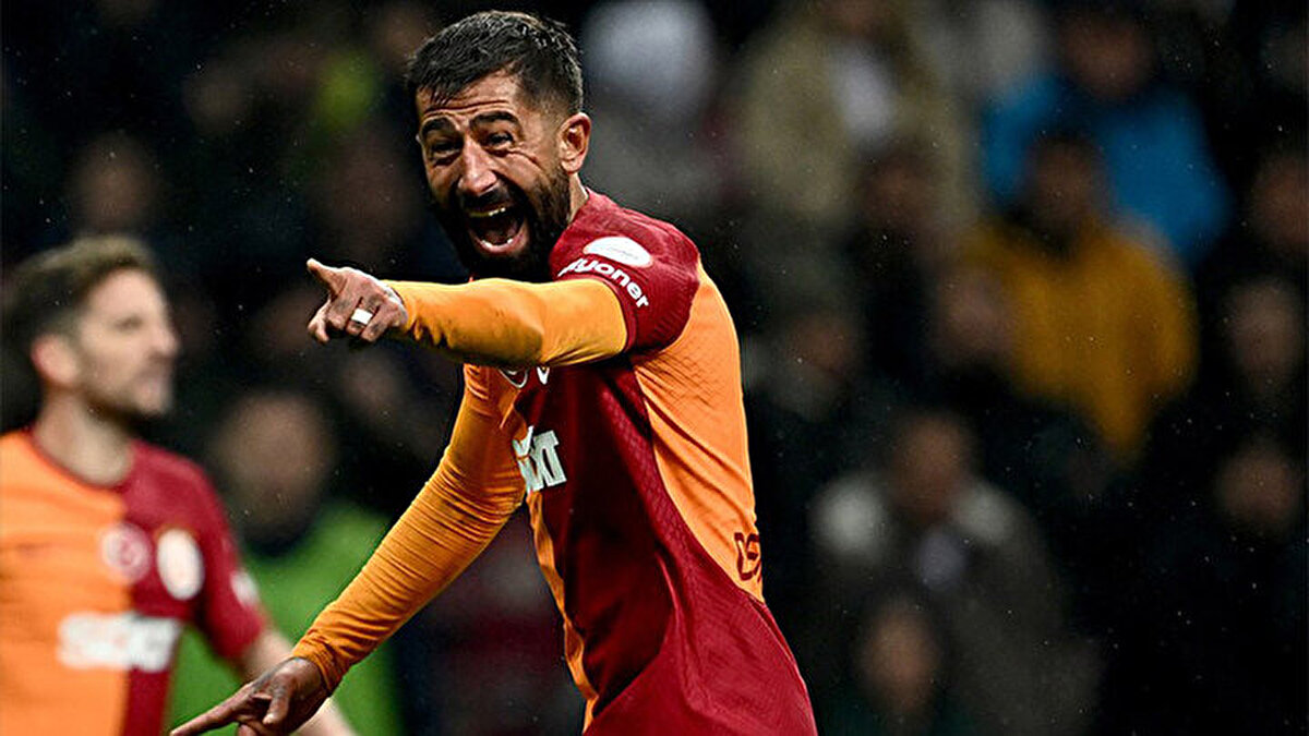 Galatasaray'da şampiyonluklar yaşayan Kerem Demirbay, geride bıraktığımız sezon sarı-kırmızılı formayla 34 maça çıktı ve 3 asist kaydetti.<br>