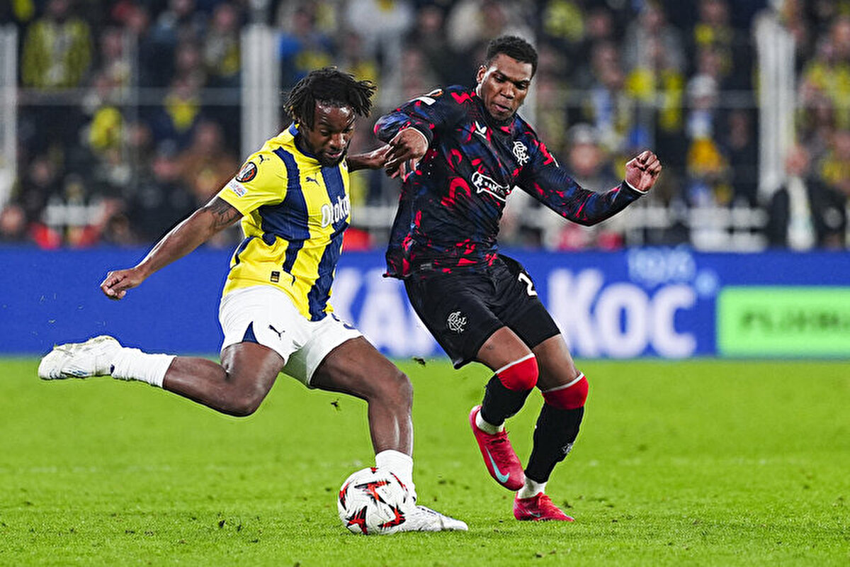 Bonservisi Al-Ahli'de bulunan 28 yaşındaki Fransız futbolcu, bir sosyal medya yayınında geleceğine ilişkin konuştu.<br>