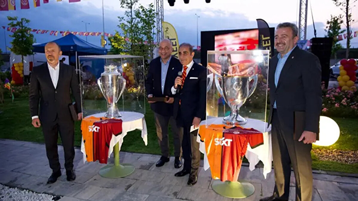 Türkiye Futbol Federasyonu, kulüplerin harcama limitlerini açıkladı. 6.1 milyar ile en yüksek limite Galatasaray sahip oldu.<br>